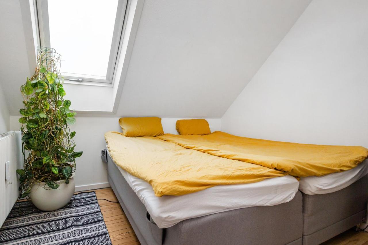 Come Stay In Penthouse With Room For 2-People Århus Exterior foto